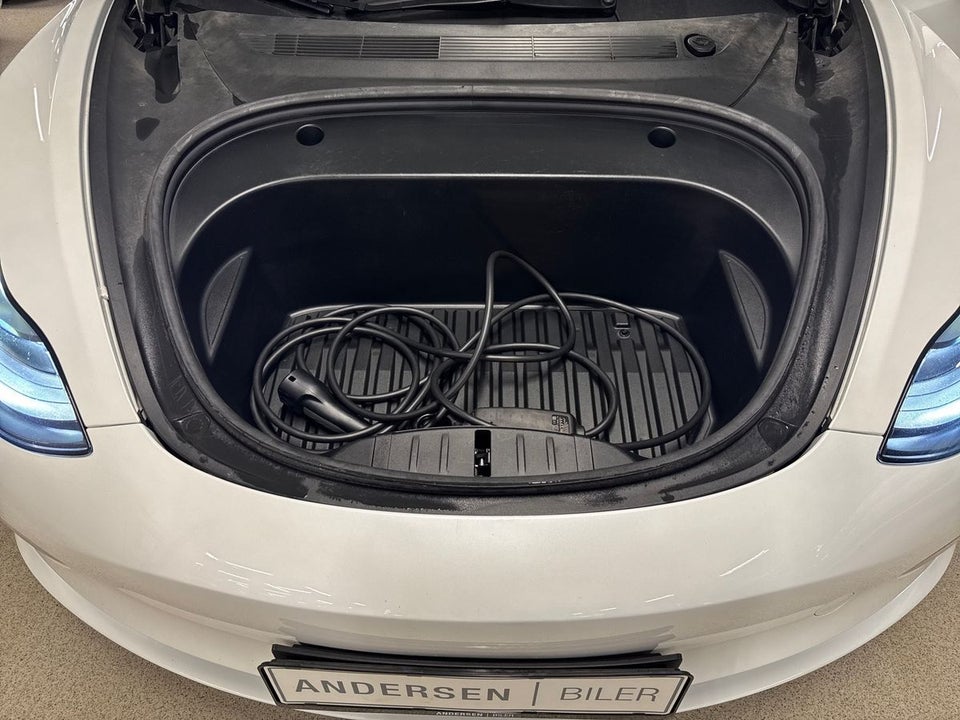 Tesla Model 3 Long Range RWD 4d