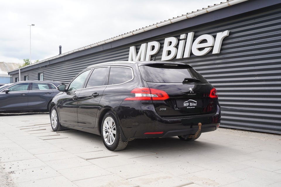 Peugeot 308 1,5 BlueHDi 130 Allure Sky SW 5d