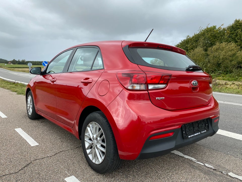 Kia Rio 1,2 CVVT Base+ 5d