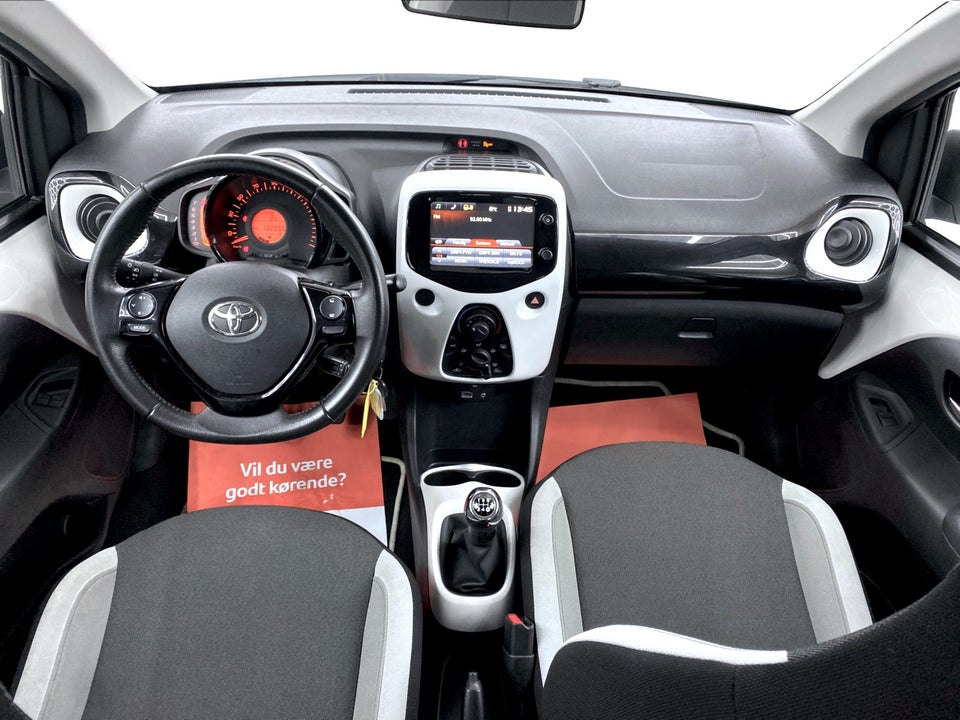 Toyota Aygo 1,0 VVT-i x-pure 5d