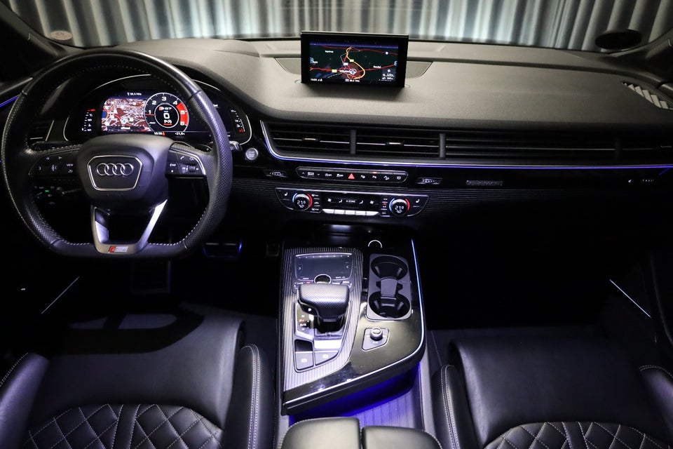Audi Q7 3,0 TDi 272 S-line quattro Tiptr. 7prs 5d