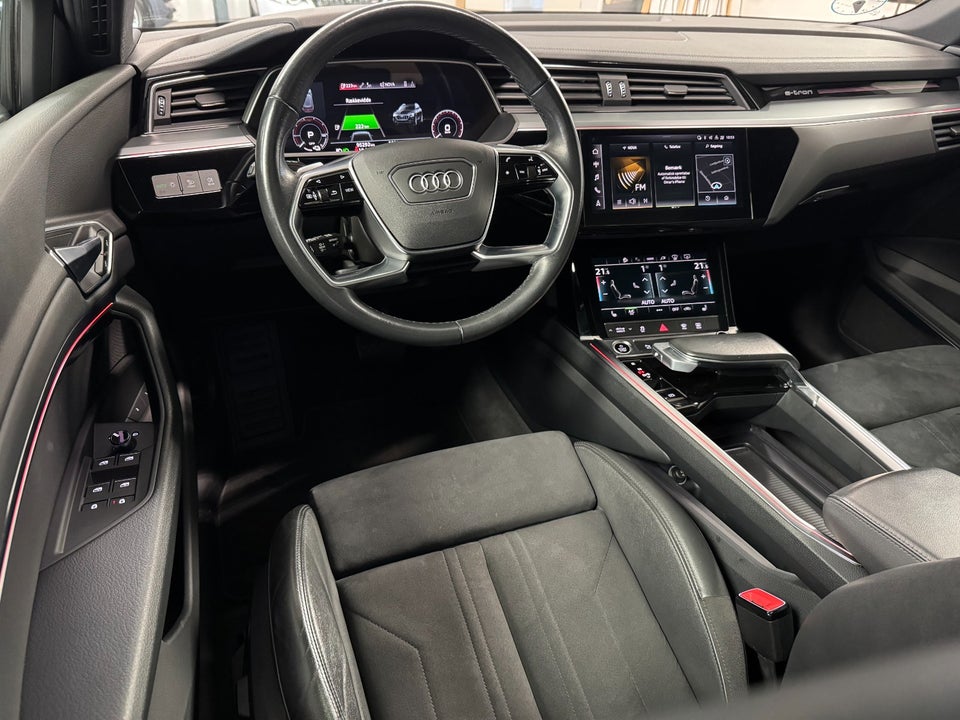 Audi e-tron 55 S-line quattro 5d