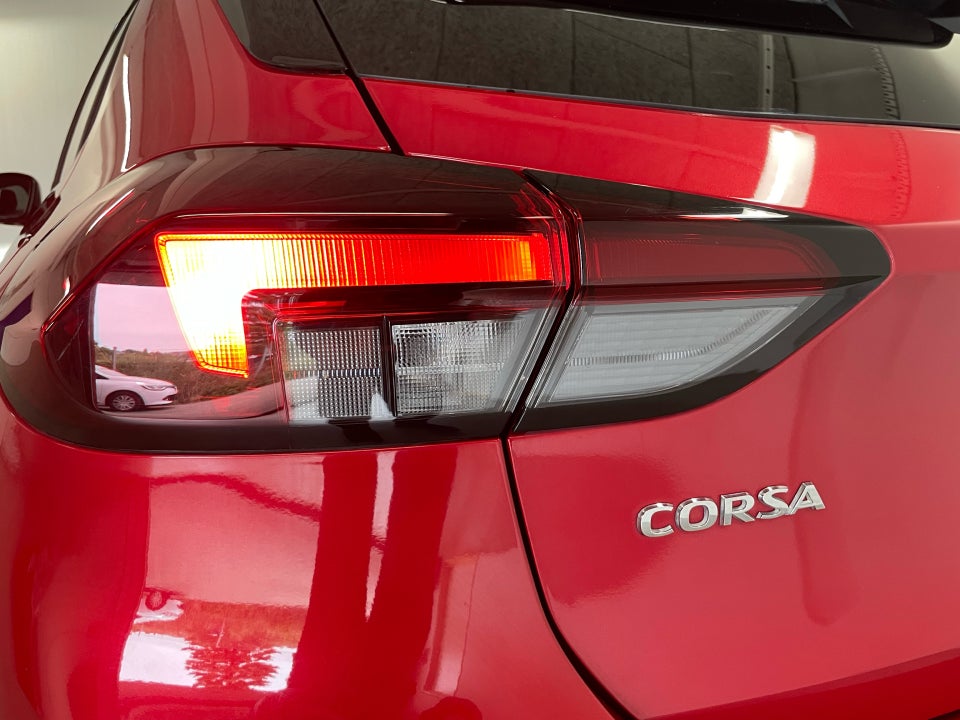 Opel Corsa 1,2 T 100 Black 5d