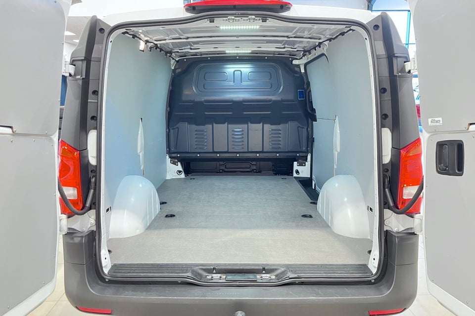 Mercedes Vito 114 2,0 CDi Kassevogn aut. L RWD