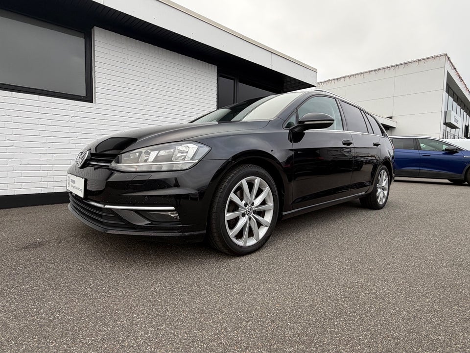 VW Golf VII 2,0 TDi 150 Highline Variant DSG Van 5d