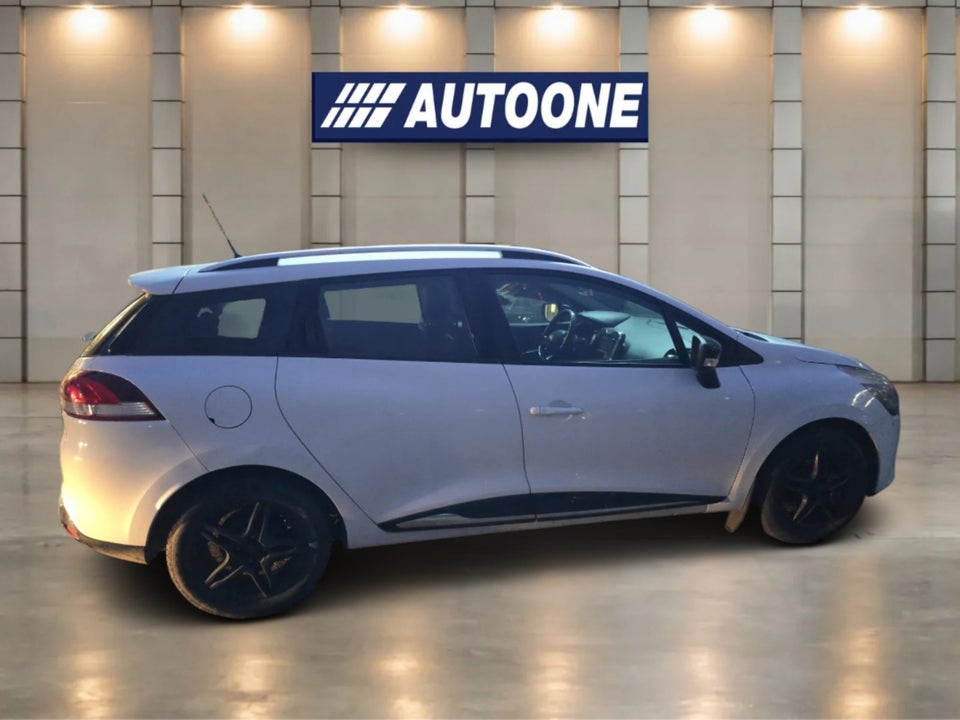 Renault Clio IV 0,9 TCe 90 Expression Sport Tourer 5d