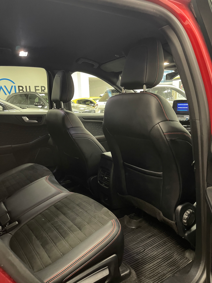 Ford Kuga 2,5 PHEV ST-Line X CVT 5d