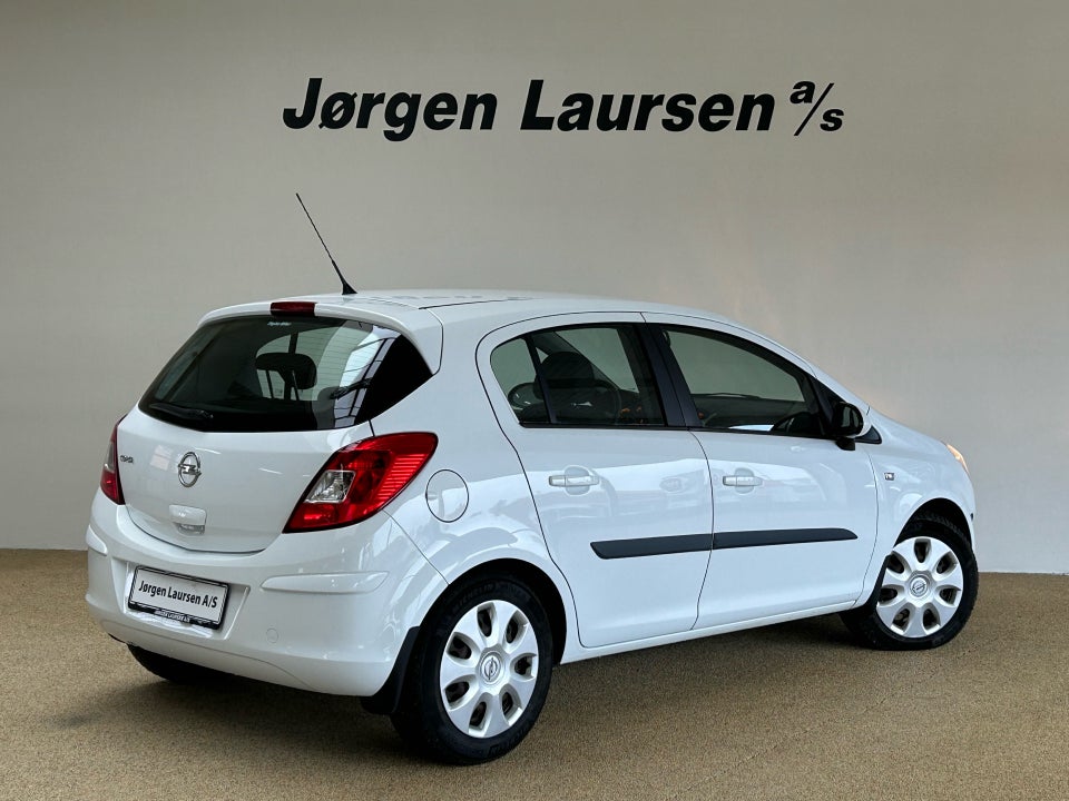 Opel Corsa 1,2 16V Enjoy 5d