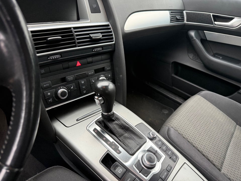 Audi A6 2,4 V6 Avant Multitr. 5d