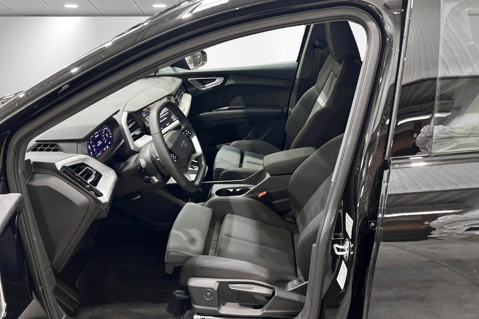 Audi Q4 e-tron 45 Progress 5d