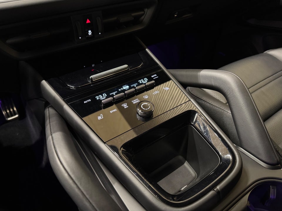 Porsche Cayenne 3,0 E-Hybrid Coupé Tiptr. 5d