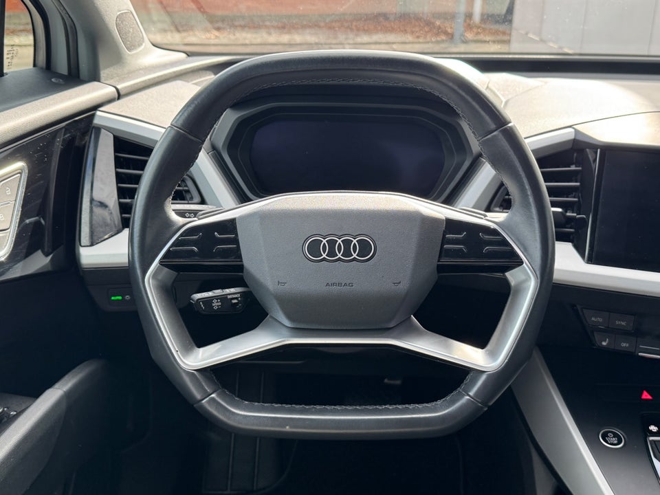 Audi Q4 e-tron 40 Attitude 5d