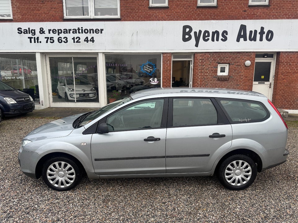 Ford Focus 1,4 Trend stc. 5d