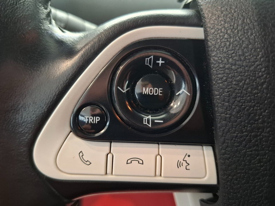 Toyota Prius 1,8 Plug-in Hybrid H3 MDS 5d