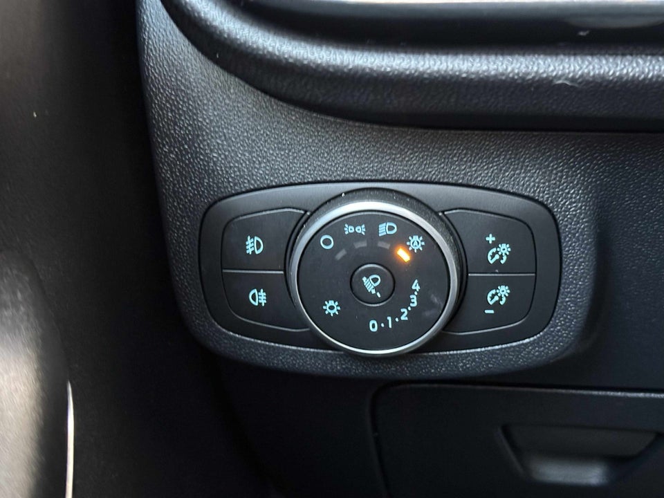 Ford Fiesta 1,0 EcoBoost mHEV ST-Line X 5d