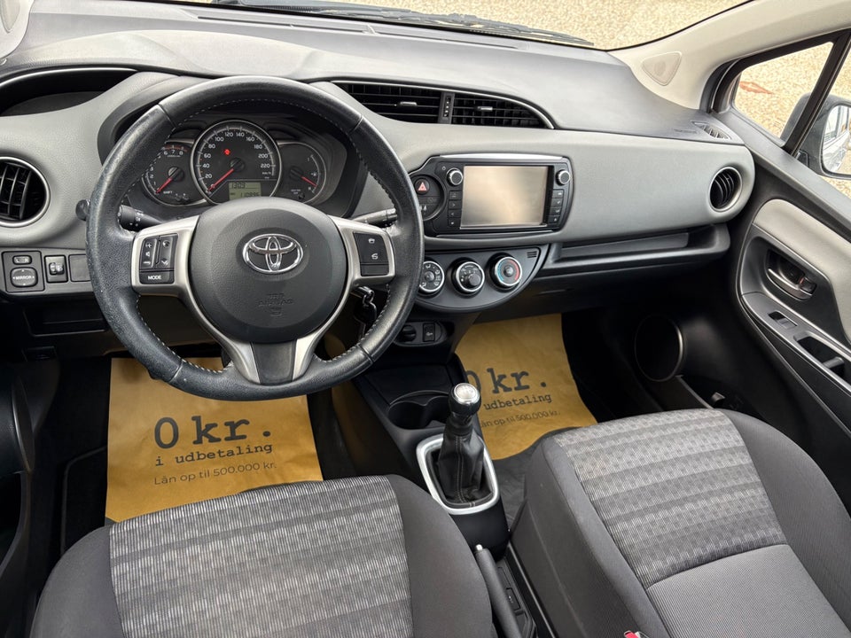 Toyota Yaris 1,0 VVT-i T2 5d