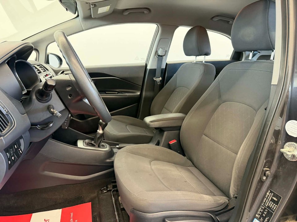 Kia Rio 1,2 CVVT Style+ 5d