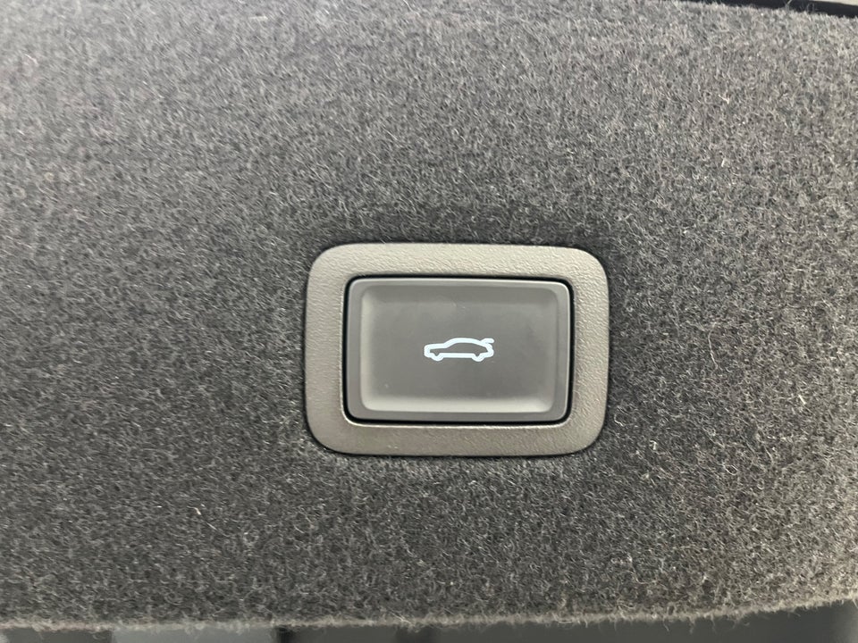 Hongqi EH7 111 Exclusive 4d