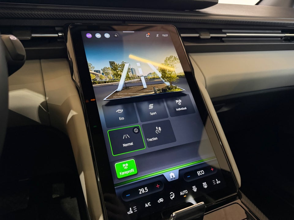 Ford Explorer 79 Premium Extended Range AWD Van 5d