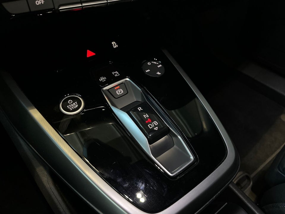 Audi Q4 e-tron 40  5d