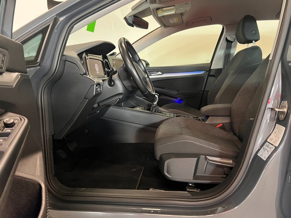 VW Golf VIII 1,5 TSi 130 Life 5d