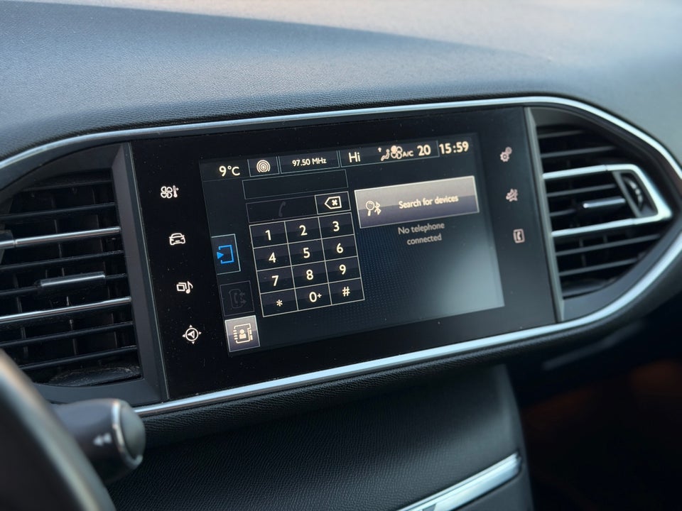 Peugeot 308 1,2 e-THP 130 Allure SW 5d