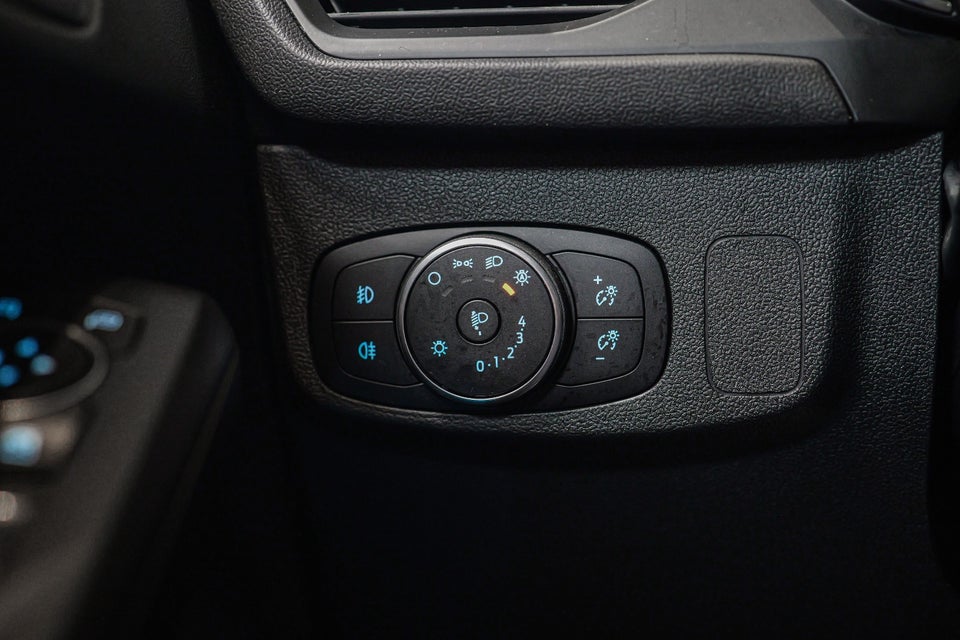 Ford Focus 1,0 EcoBoost mHEV Titanium stc. 5d