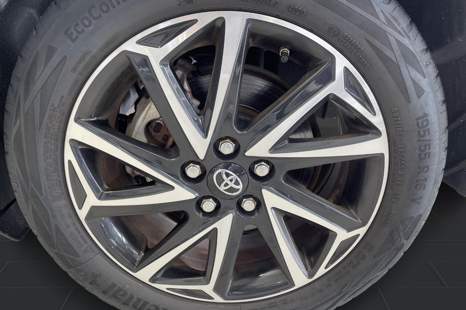 Toyota Yaris 1,5 Hybrid H3 e-CVT 5d