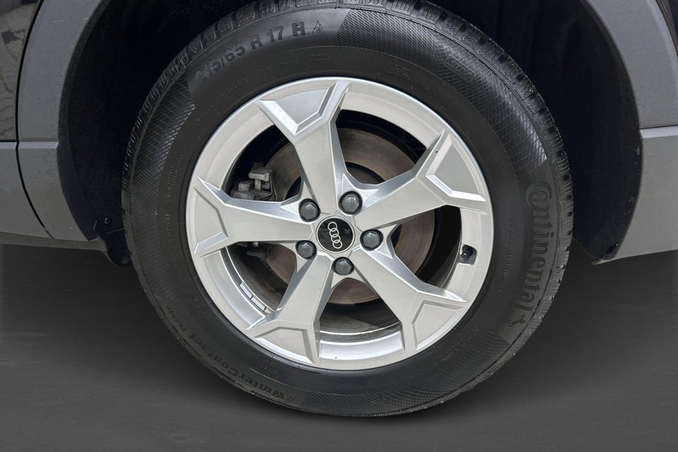 Audi Q3 45 TFSi e Attitude plus S-tr. 5d