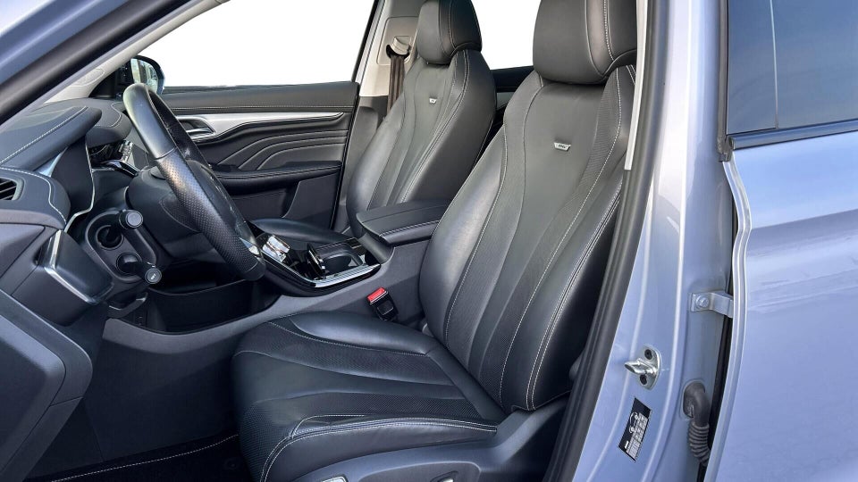 MG Marvel R Luxury 5d