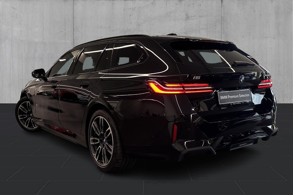 BMW i5 eDrive40 Touring M-Sport 5d