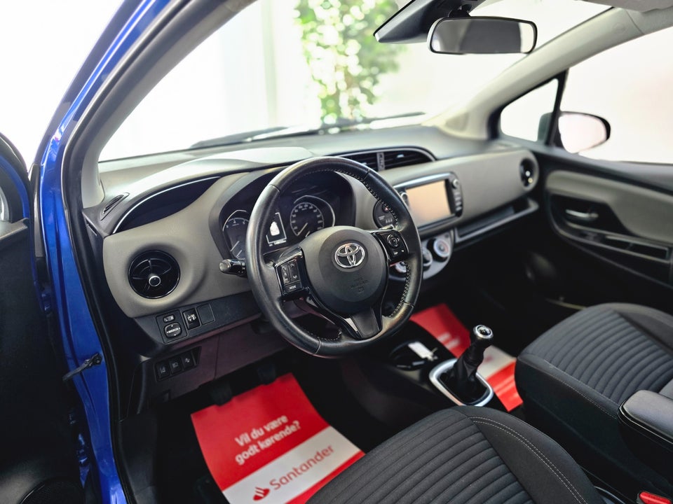 Toyota Yaris 1,0 VVT-i T2 5d
