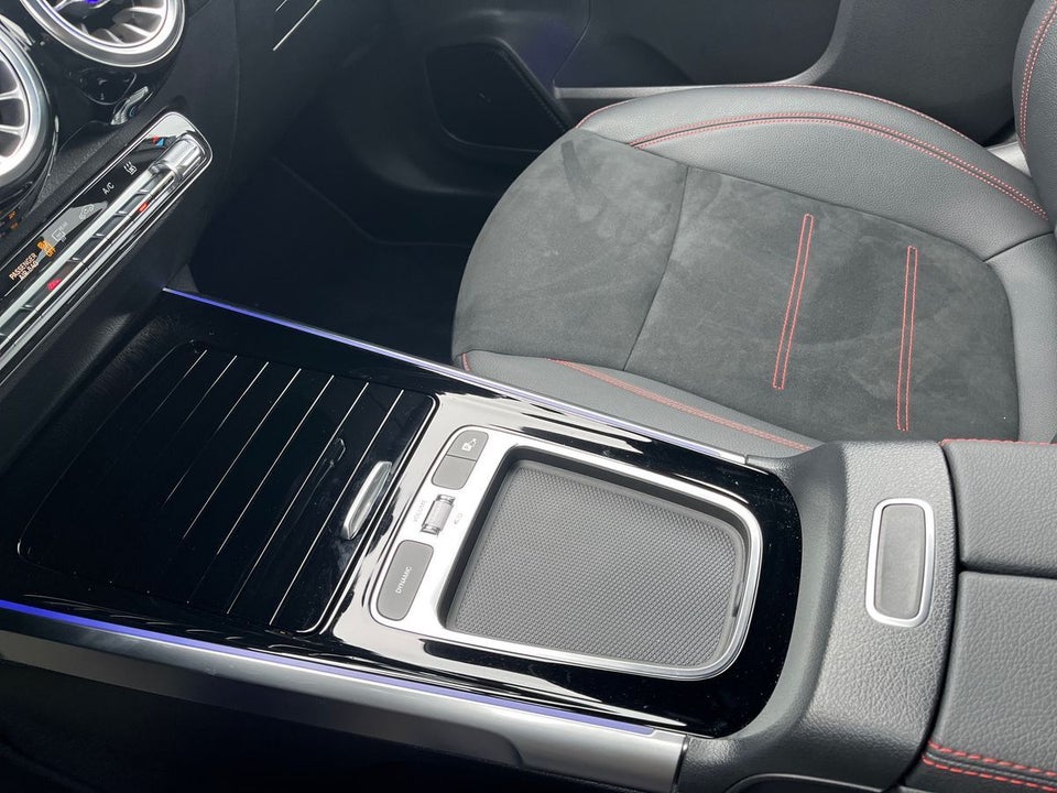 Mercedes EQB300 AMG Line 4Matic 5d