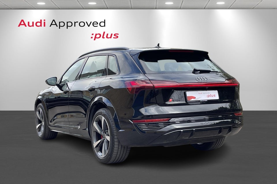 Audi SQ8 e-tron quattro 5d