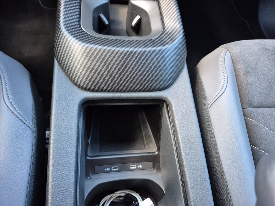 VW ID.4 77 Pro 4Motion 5d
