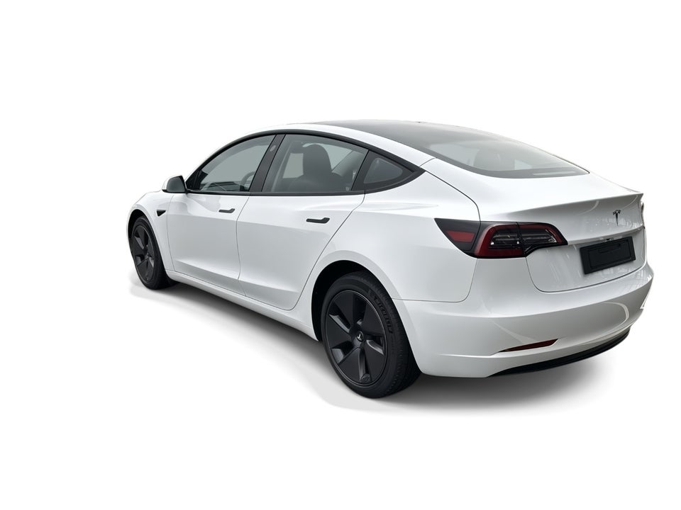 Tesla Model 3 RWD 4d