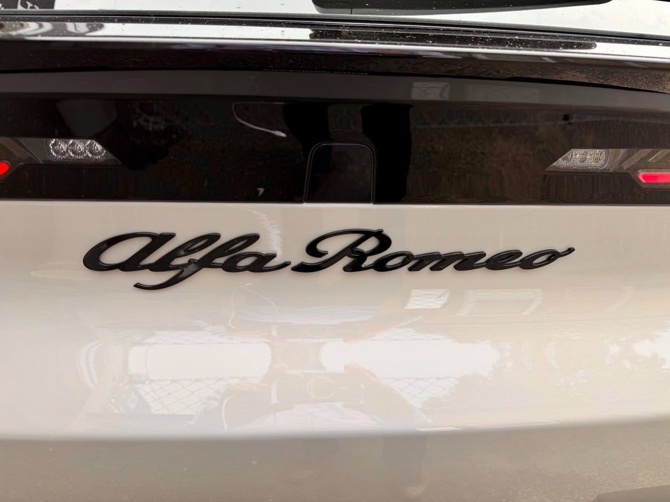 Alfa Romeo Junior Elettrica Core 5d