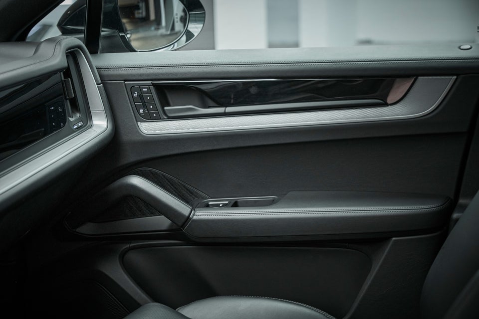 Porsche Cayenne 3,0 E-Hybrid Coupé Tiptr. 5d