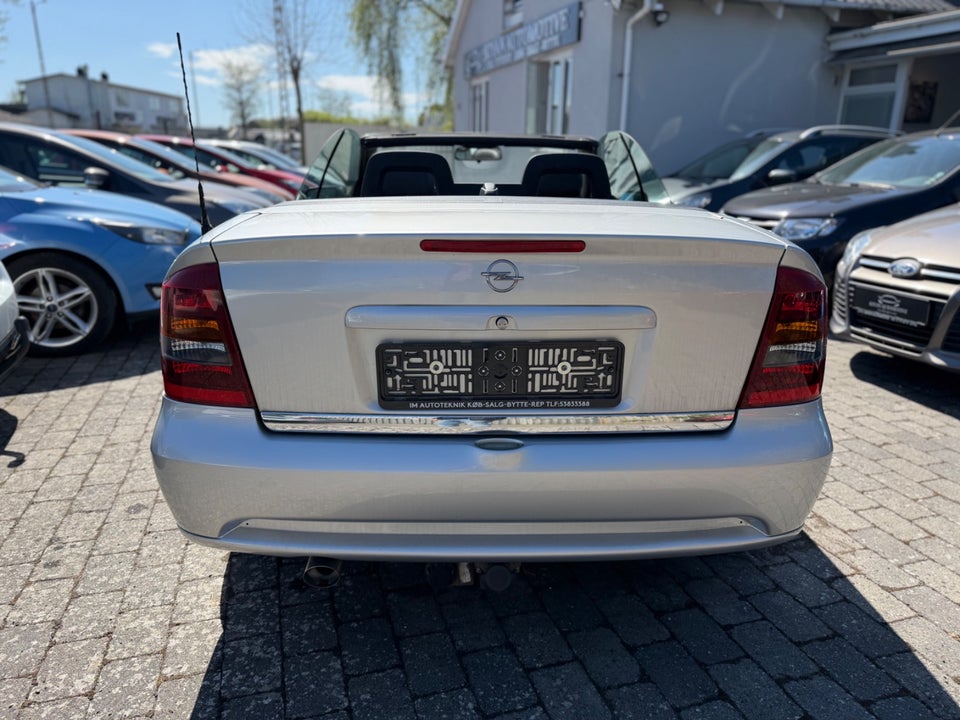 Opel Astra 2,2 16V Cabriolet 2d