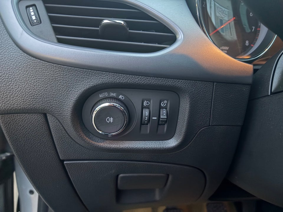 Opel Astra 1,0 T 105 Enjoy Sports Tourer 5d