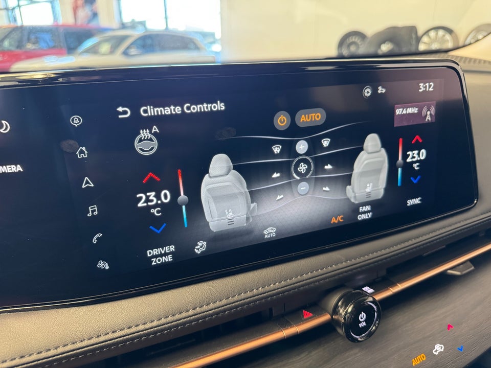 Nissan Ariya 63 Engage 5d