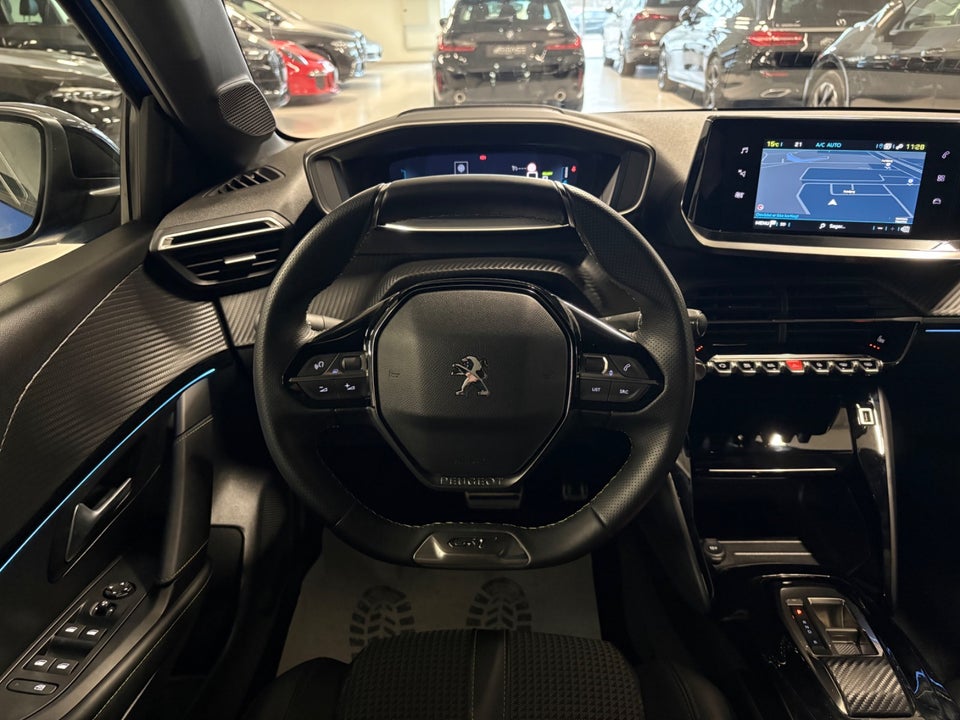 Peugeot e-208 50 GT 5d