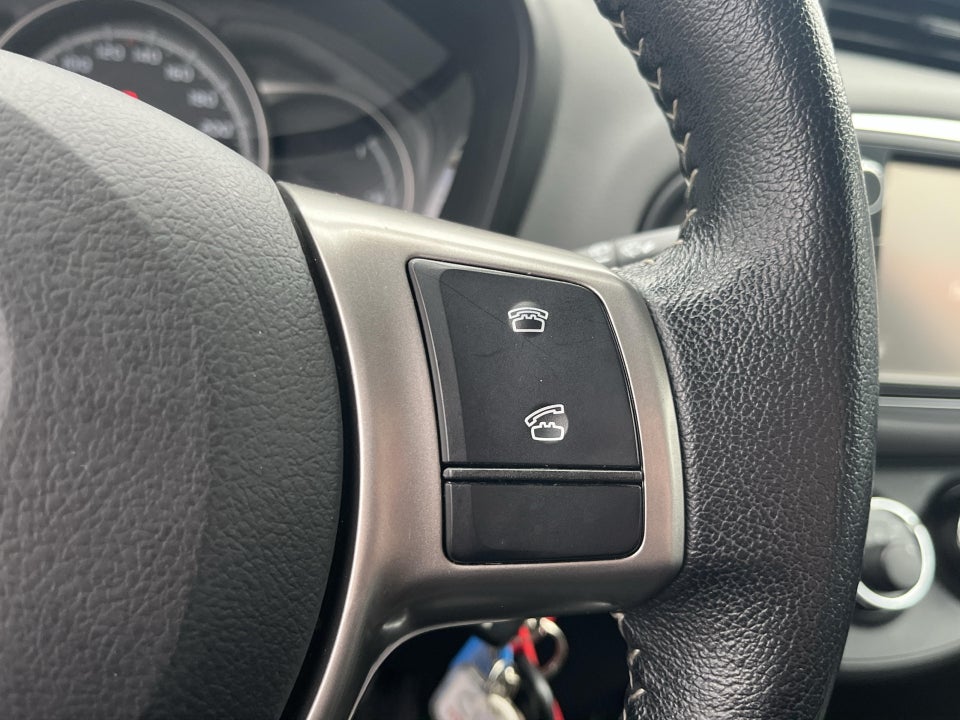 Toyota Yaris 1,0 VVT-i T2 5d