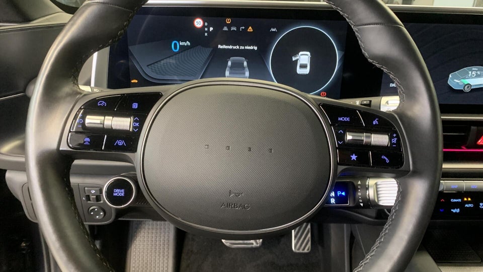 Hyundai Ioniq 6 77 First Edition AWD 4d