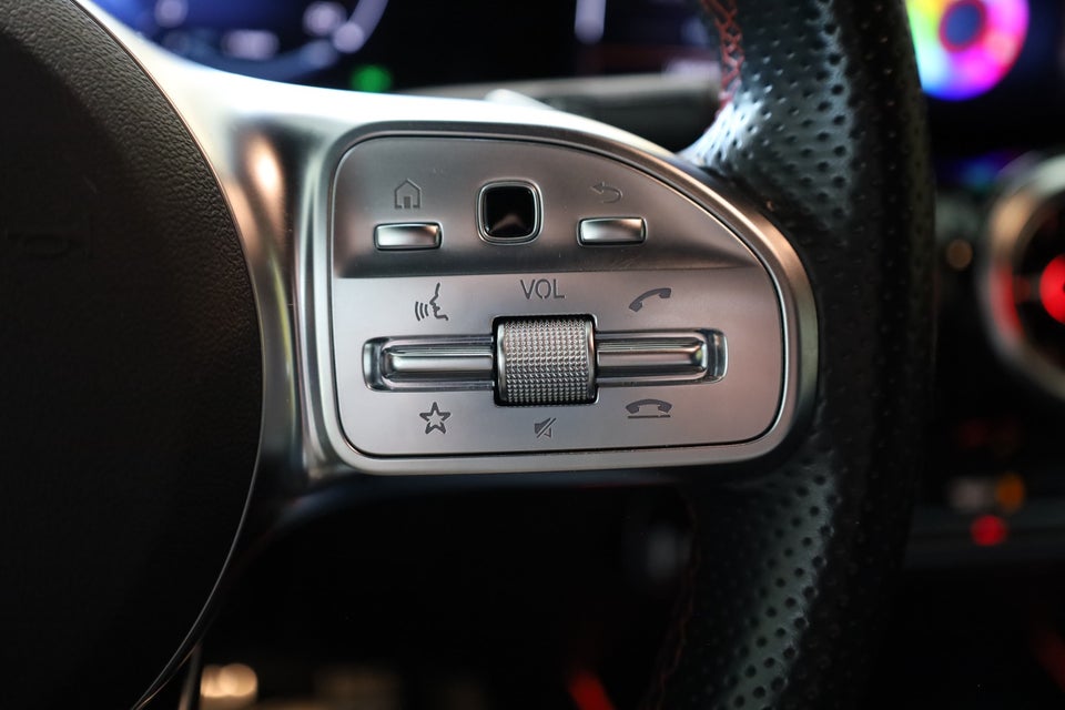 Mercedes EQB250 AMG Line 5d