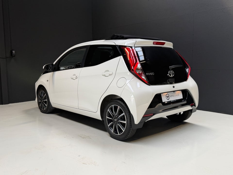 Toyota Aygo 1,0 VVT-i x-sky 5d