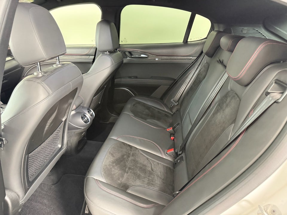 Alfa Romeo Stelvio 2,9 V6 Quadrifoglio aut. Q4 5d