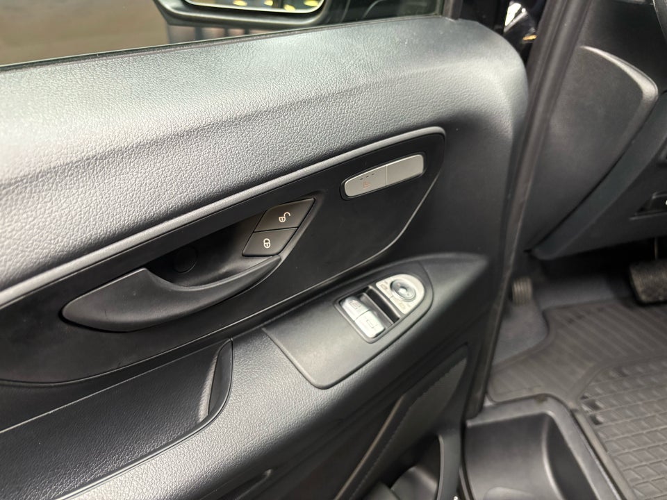 Mercedes eVito 112 A3 Kassevogn