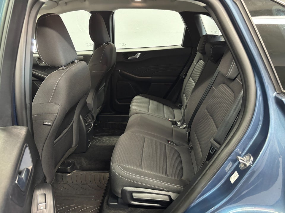 Ford Kuga 2,5 PHEV Titanium CVT 5d