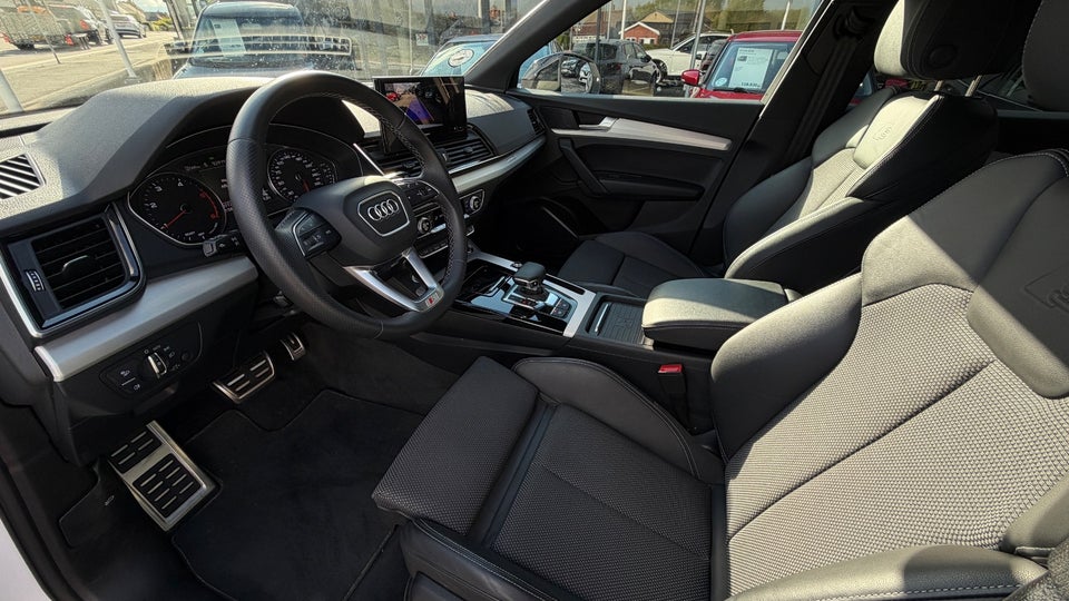 Audi Q5 40 TDi S-line Midnight Edition quattro S-tr. 5d